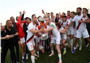 KKTC Sevinç .KKTC Milli Takımı ilk kez CONIFA EURO şampiyonu
